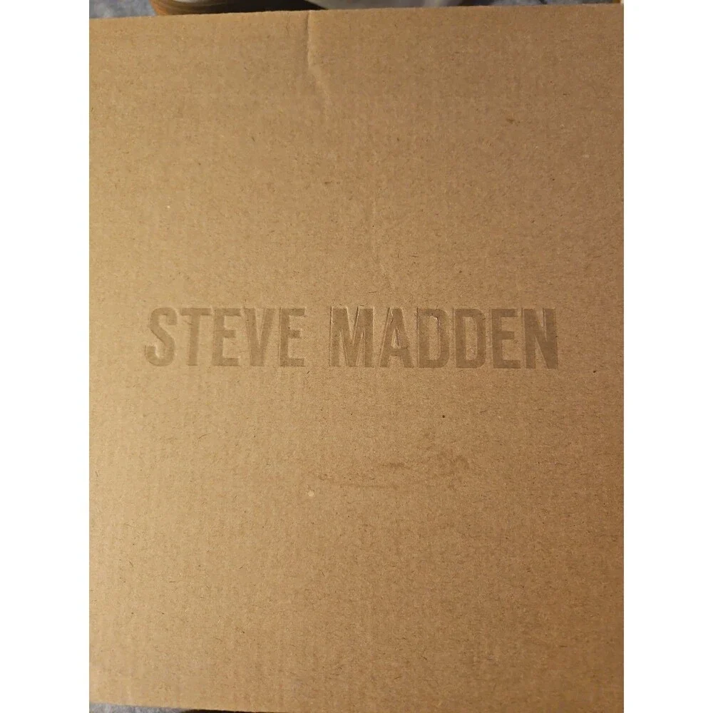 Never Worn NWT Steve Madden Novita Women's Booties, Bone Size 6 Pointed Toe